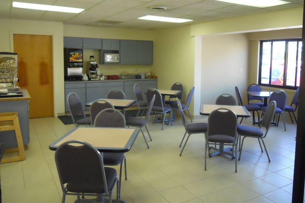 Budget Host Inn 桑达斯基 外观 照片